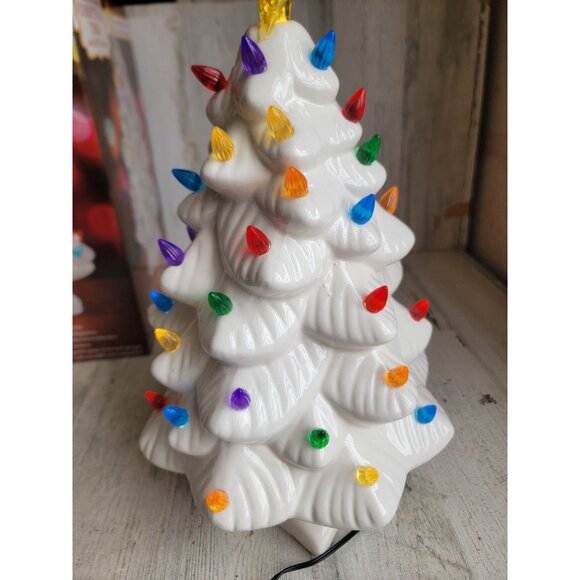 Mr Christmas nostalgic light up porcelain tree Xmas decor - Picture 5 of 8